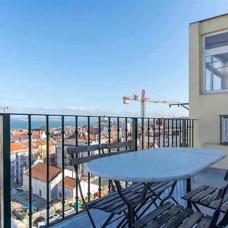 Amidst The Rooftops Of Lisboa Exteriör bild